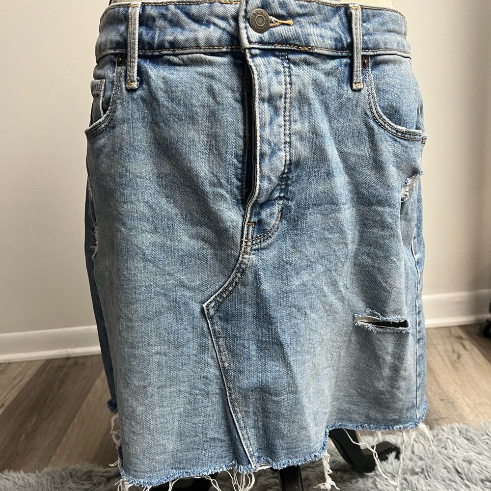 Stylish Blue Denim Skirt!